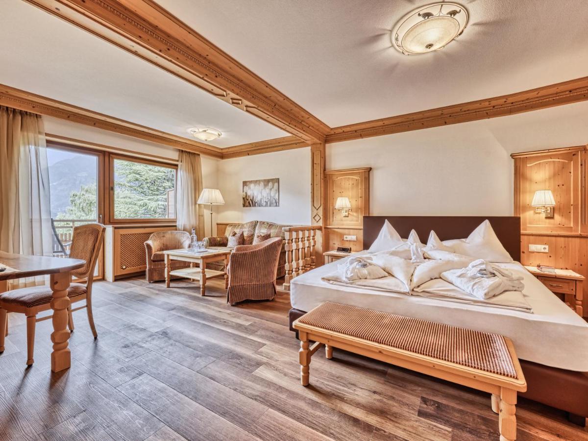 Hotel Traubenheim Тироло Экстерьер фото
